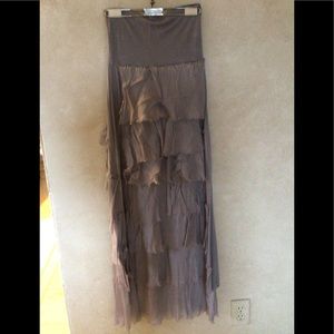 Long taupe skirt, made in Italy.